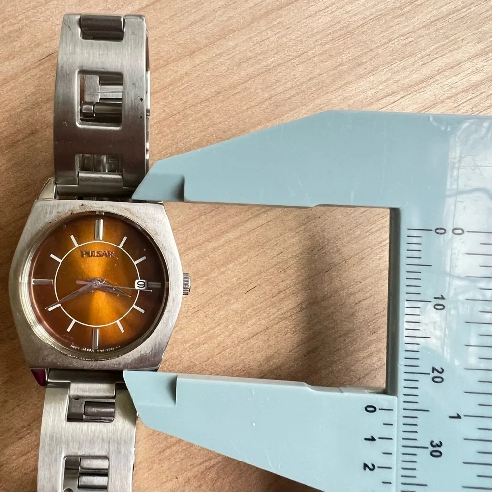Pulsar ladies brown dial silver tone retro dress watch NEW BATTERY